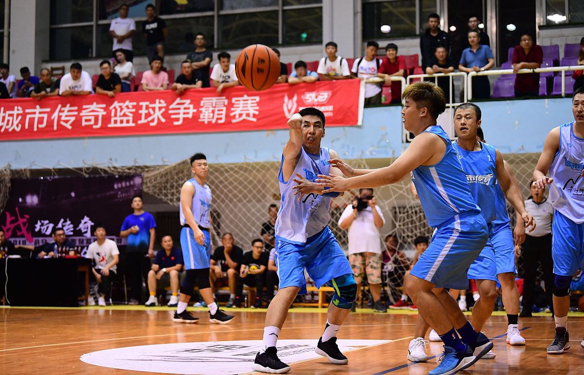 高二篮球决赛失利：遗憾落败，但我们不放弃！