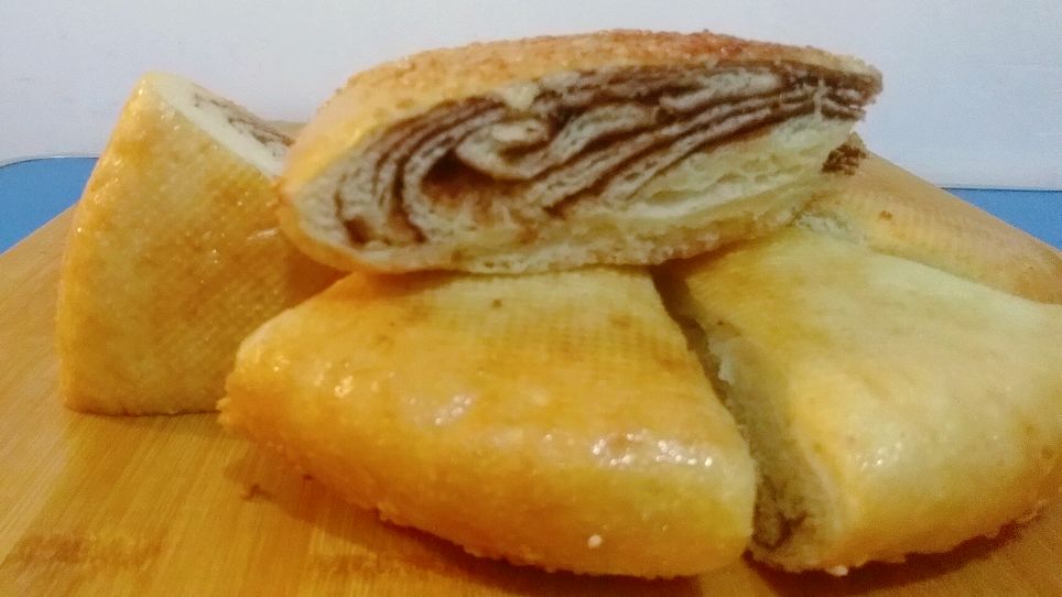 面粉别在蒸馒头教你这样做,外面粘着芝麻里面卷着豆沙比面包好吃