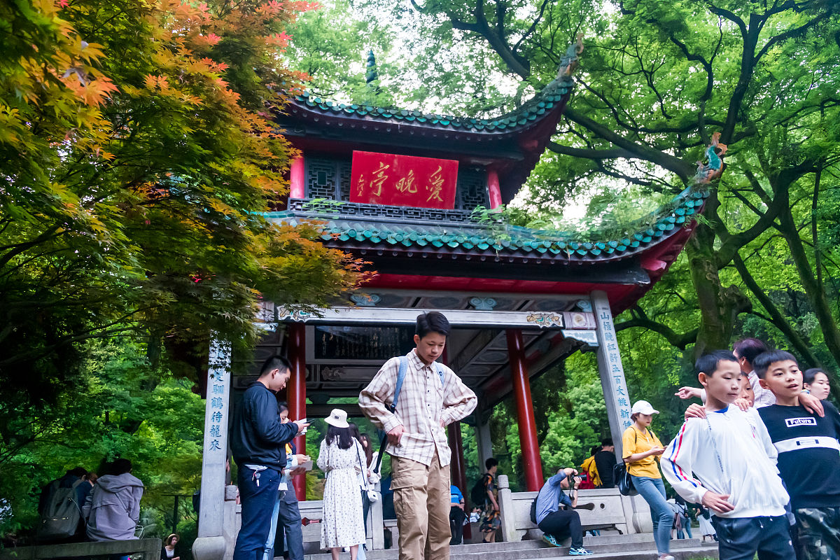 长沙商贸旅游职业技术学院高速铁路客运乘务专业好就业吗