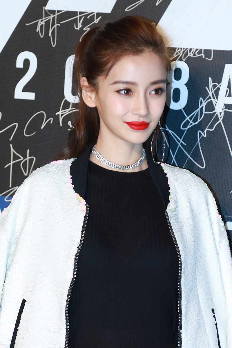 网络小说女主名字推荐：林嘉欣