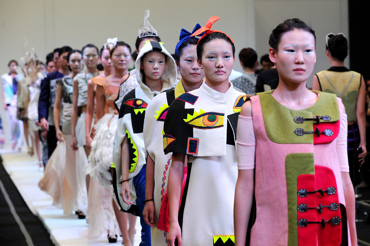 2023四川服装设计与工艺专业中专中职学校推荐 2023四川服装设计与工艺专业中专中职学校推荐