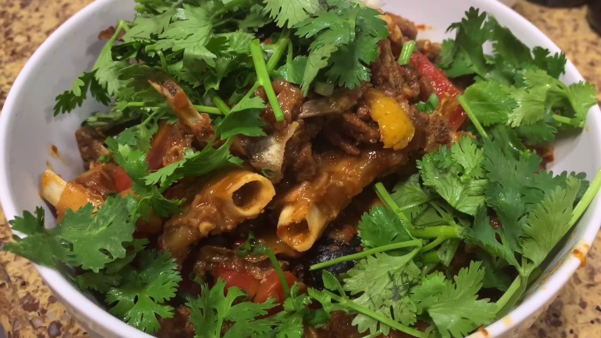 80元买一盆羊肉,做一个重庆人最喜欢的红烧羊肉,香辣软烂