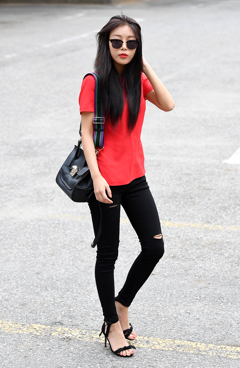 递归函数bin(b, n)数组元素值计算及代码解析