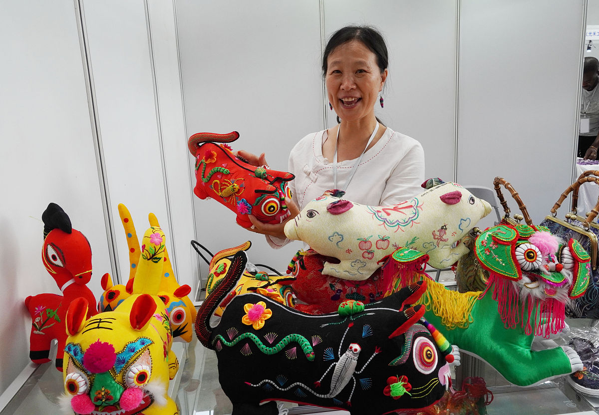 山西财贸职业技术学院旅游工艺品设计与制作专业怎么样