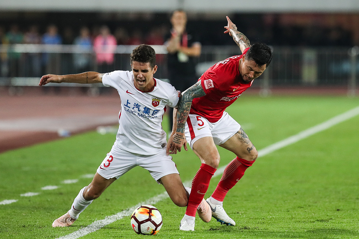 2018中超第28轮:广州恒大淘宝4-5上海上港