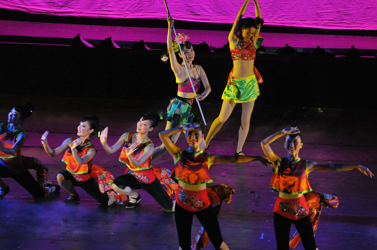 以舞蹈《盅碗舞》为例分析蒙古族艺术风格