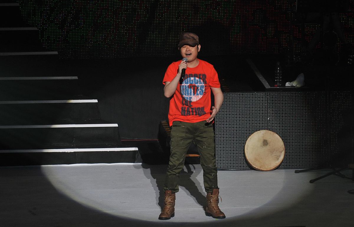 2011年5月21日,北京,2011刀郎"谢谢你"巡回演唱会的首站演出在北京万