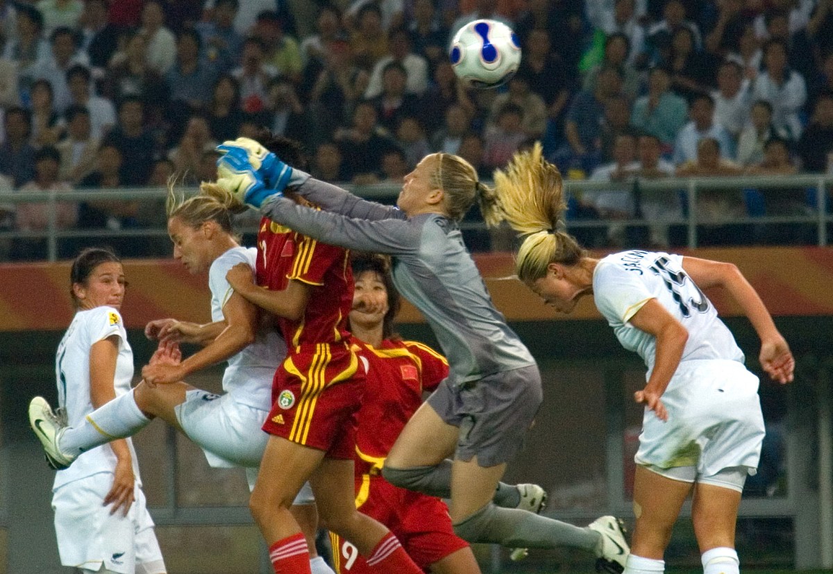 2007年9月20日,中国天津,2007女足世界杯d组比赛,中国国家女子足球队2