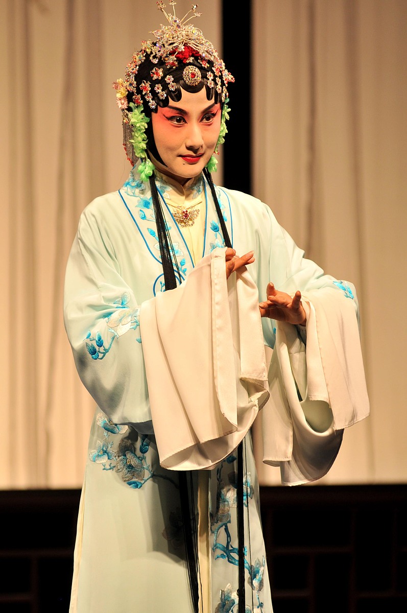2009年6月26日,南京,昆剧《钗钏记 落园》由江苏省昆剧院演出.***_***