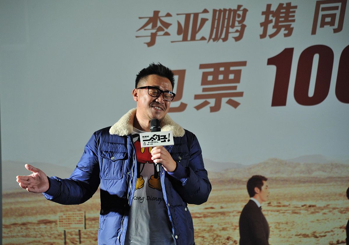 2023年最爆火的电视剧《狂飙》的热播使得张颂文成为了一个好演员的典范——沉寂多年打磨演技后积累了足够的实力并最终得到了大众的认可。作为励志的典范他的人生经历让人动容：三年内被拒绝了800 多次真到47岁才红遍中国；他淡泊名利因为角色理解或剧本质量上与合作方的分歧他曾拒绝了众多演出邀约。 对于我们平凡人也可以从张颂文的经历中得到很多启示。很多人害怕被拒绝害怕失败但其实每个人 都会经历这一过程关键是