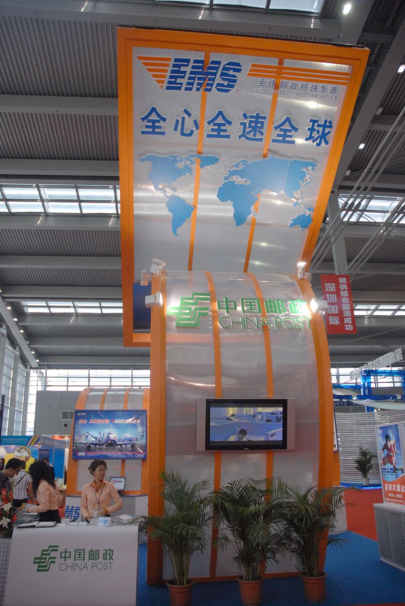 请根据以上内容写一份学习心得报告：一、	物料及现场定制管理1	物料管理文件11	生产物流管理办法：目的是为了7改善公司物流管理提高物料周转率减少库存资金积压保障车间生产秩序改善车间5S管理。物控部负责公司生产物流管理的总体策划、落实实施、监督检查、跟踪考核；车间、采购、材料仓库负责现场物流的实施、检查、考核、整改、发现异常及时协调解决上报处理。12	物流管理的基本要求：生产排产应考虑产能按8周计划