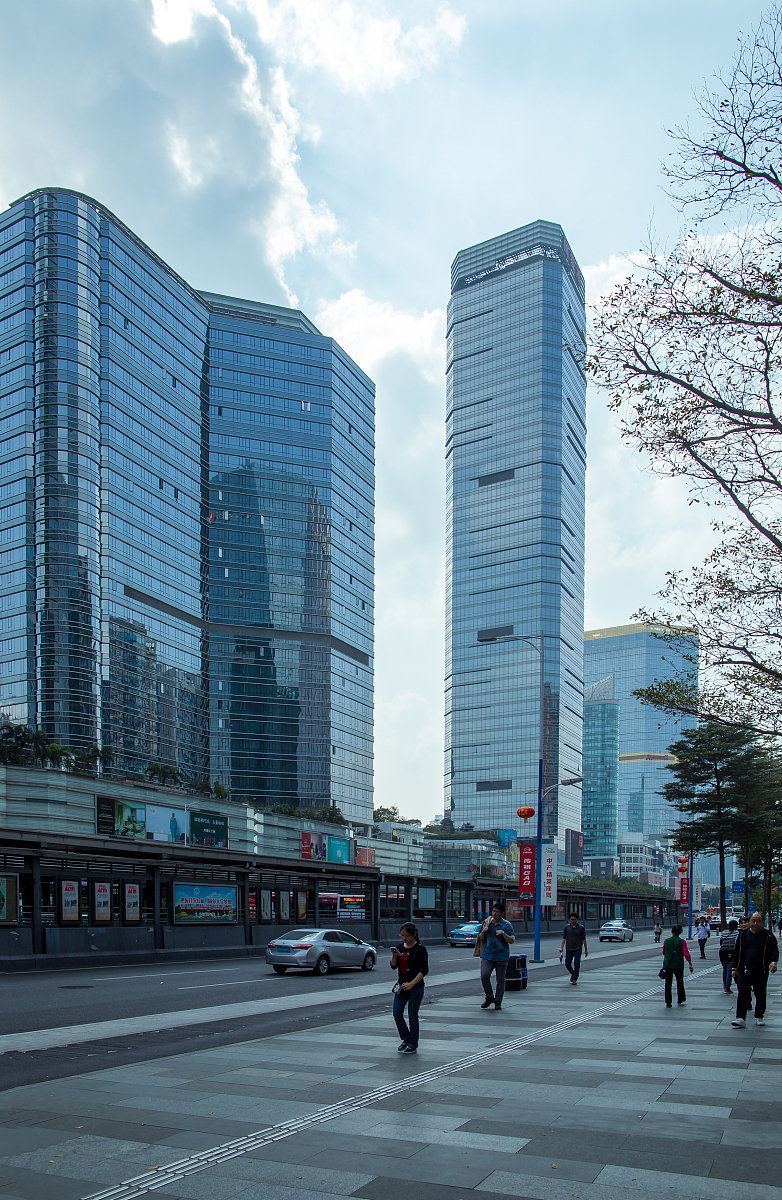 广州的气候情况如何？最高和最低气温分别是多少？