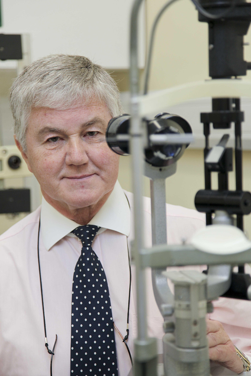 不同波长电磁波在云层中的衰减分析