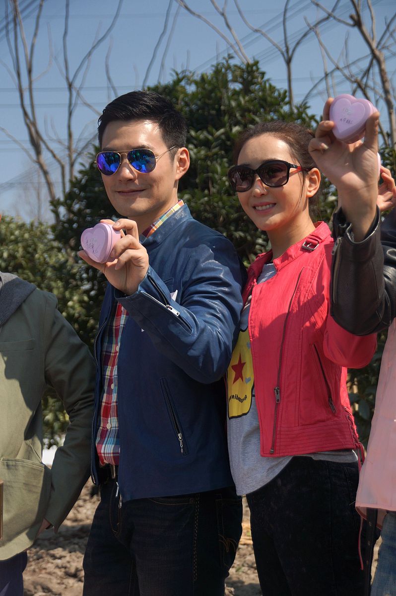 2014年03月16日,上海,明星出席i do 基金举行的慈善种树活动.