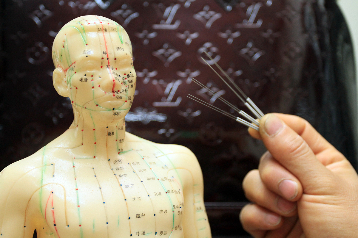 针灸治疗睡眠，少数民族技法，具体步骤