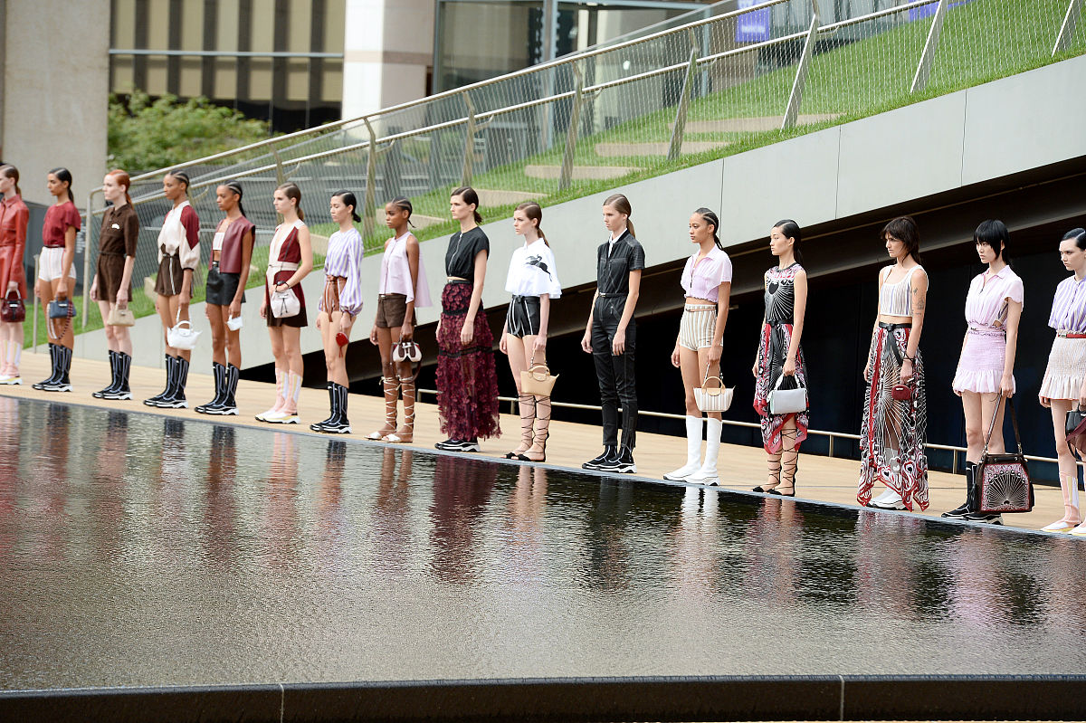 重庆万州三峡服装艺术学校2022年招生简章