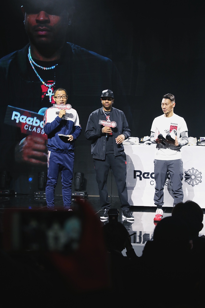 北京:阿伦·艾弗森现身中国 "答案"酷炫亮相活动