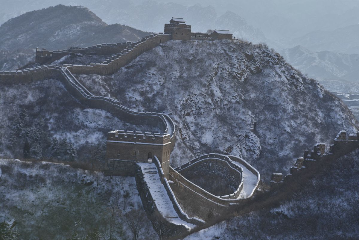 (如需下载使用,请务必署名:周万萍/视觉中国)2019年12月17日,河北承德