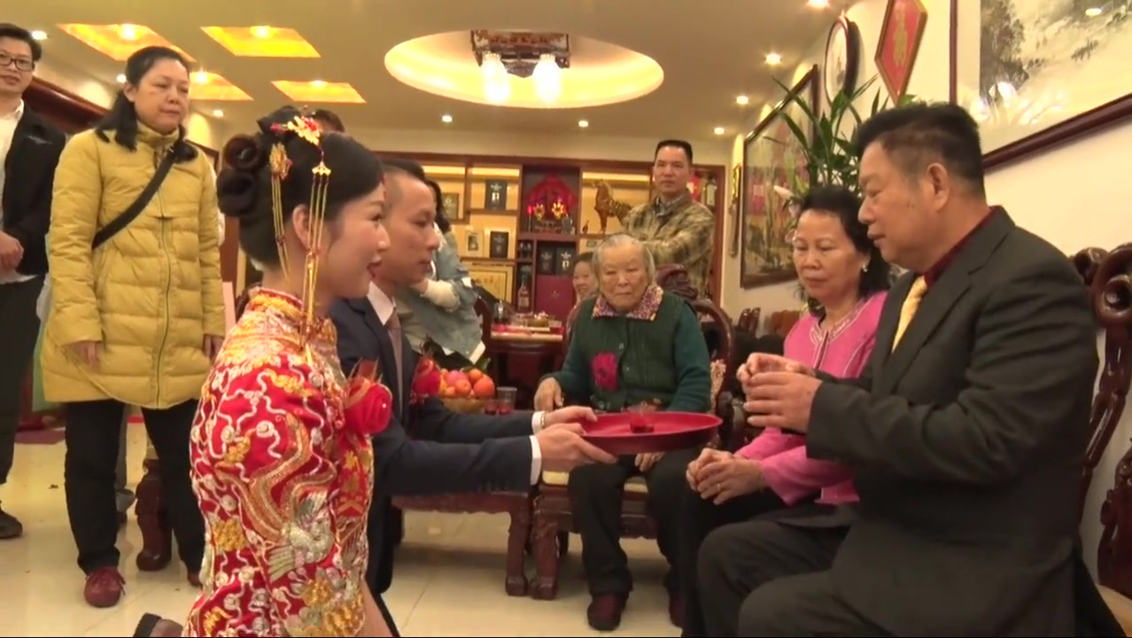 如此豪华大气的客厅,这才是真正的大户人家嫁女