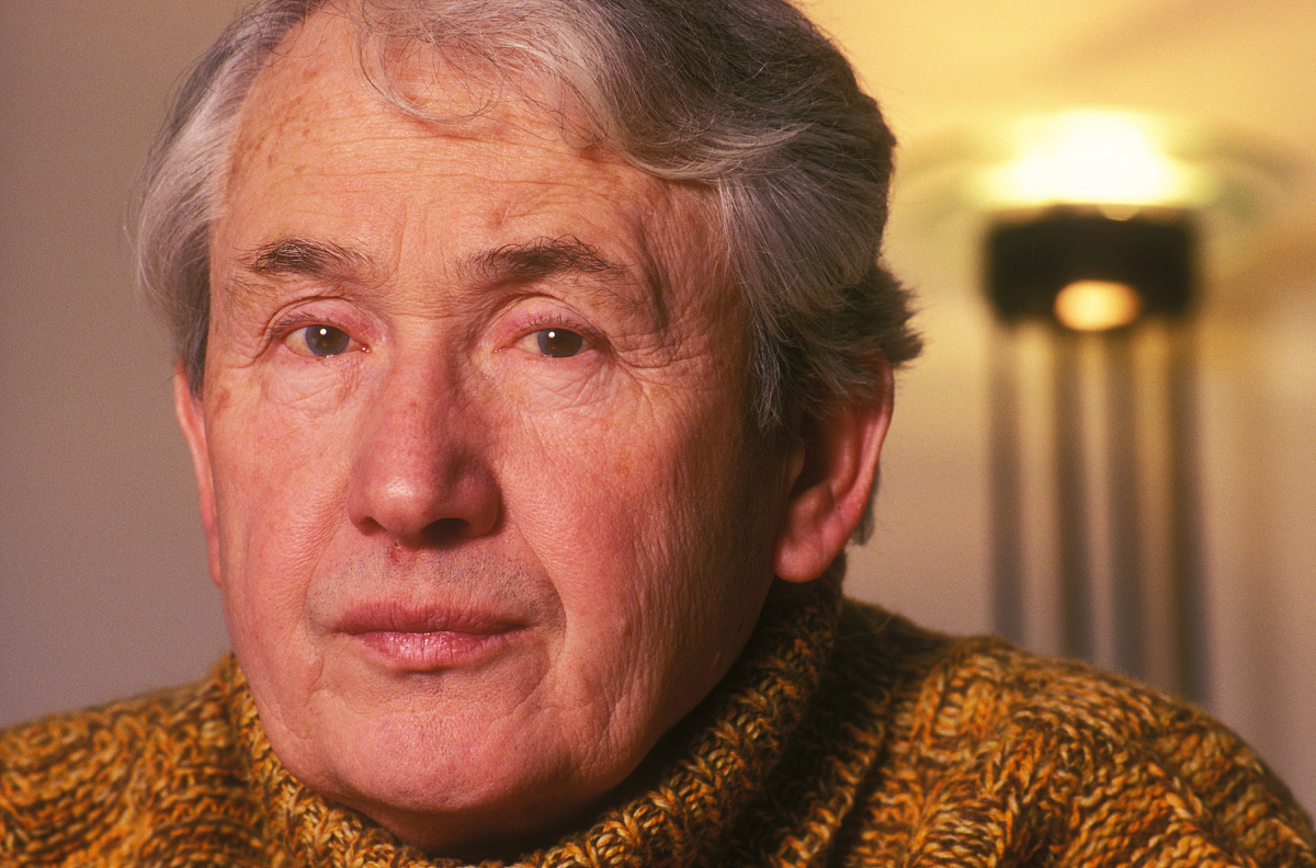 ***_***1997, new york, new york, u<strong>s</strong>a: author frank mccourt at