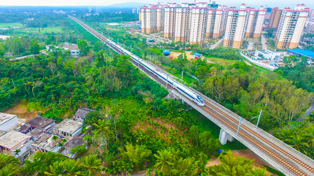 贵州高铁学校讲解轻轨行业的可持续发展