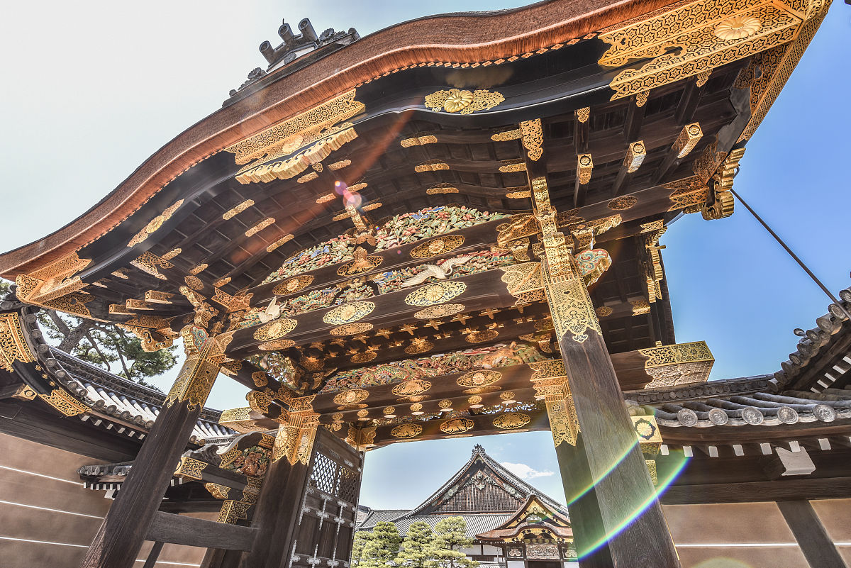 探访京都琉璃神社：交通指南及参拜礼仪