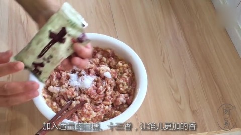 教你小馄饨的做法,自己调馅儿自己包,比早餐店的干净还好吃