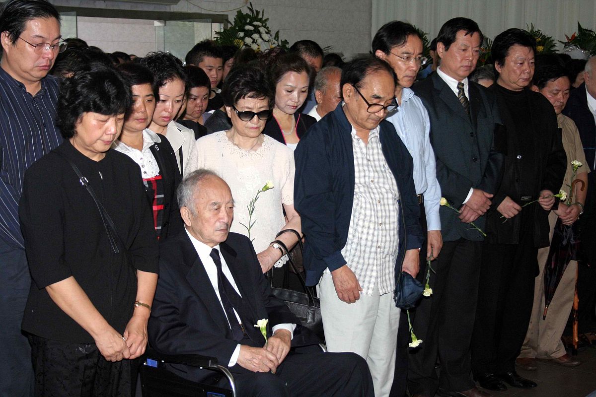 白先勇的《国葬》