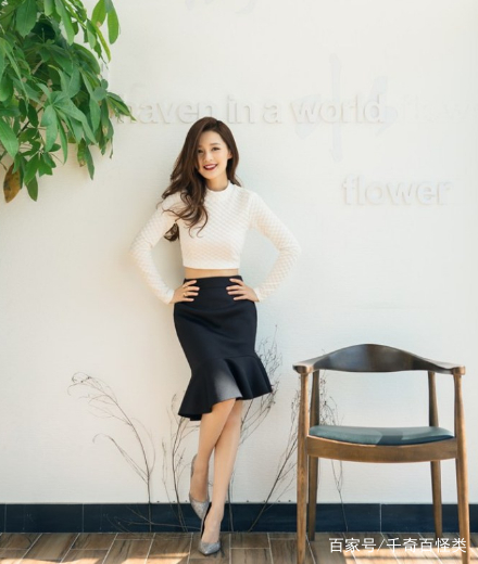 李沁:勾人的丹凤眼，让人一眼望去全是心动!