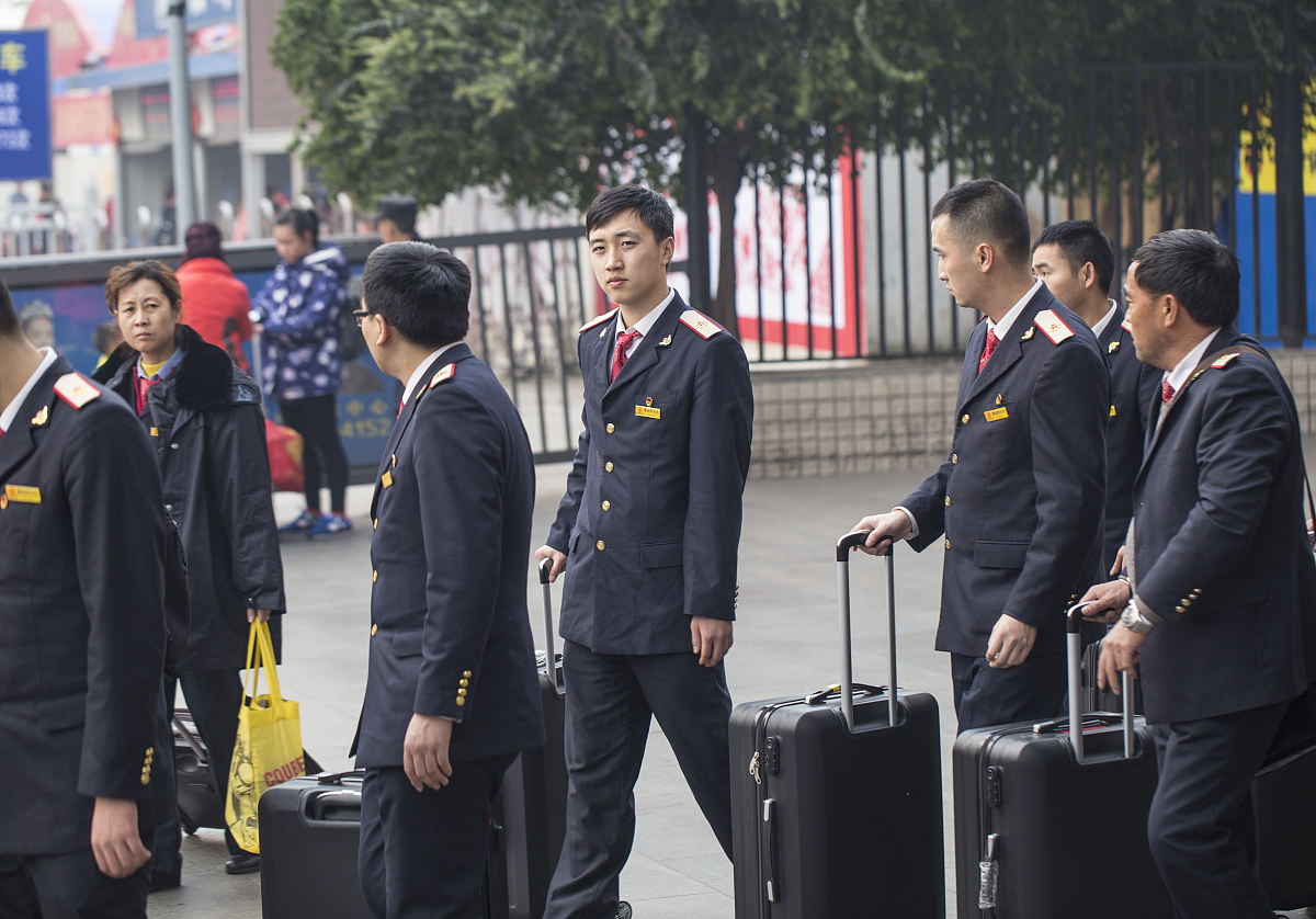 四川高铁学校安全管理怎么样？家长放心吗？