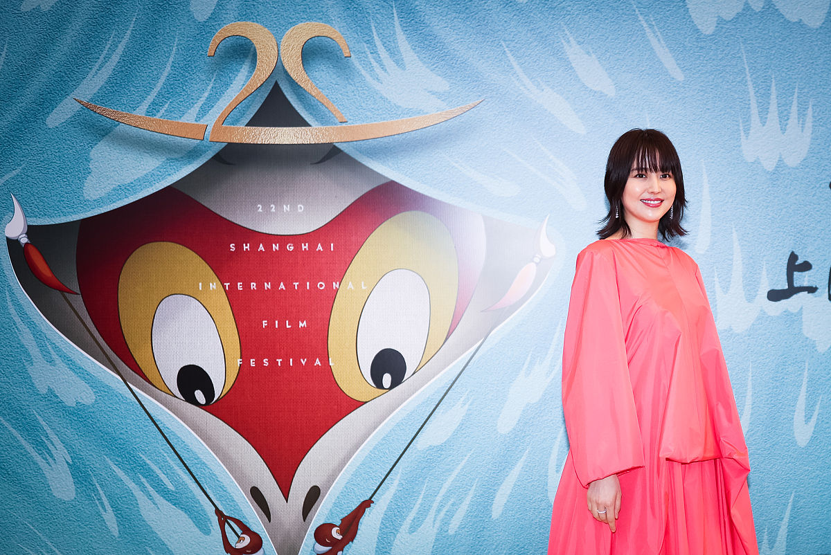 2019年6月23日,上海,第22届上海电影节,明星即将登上红毯.长泽雅美