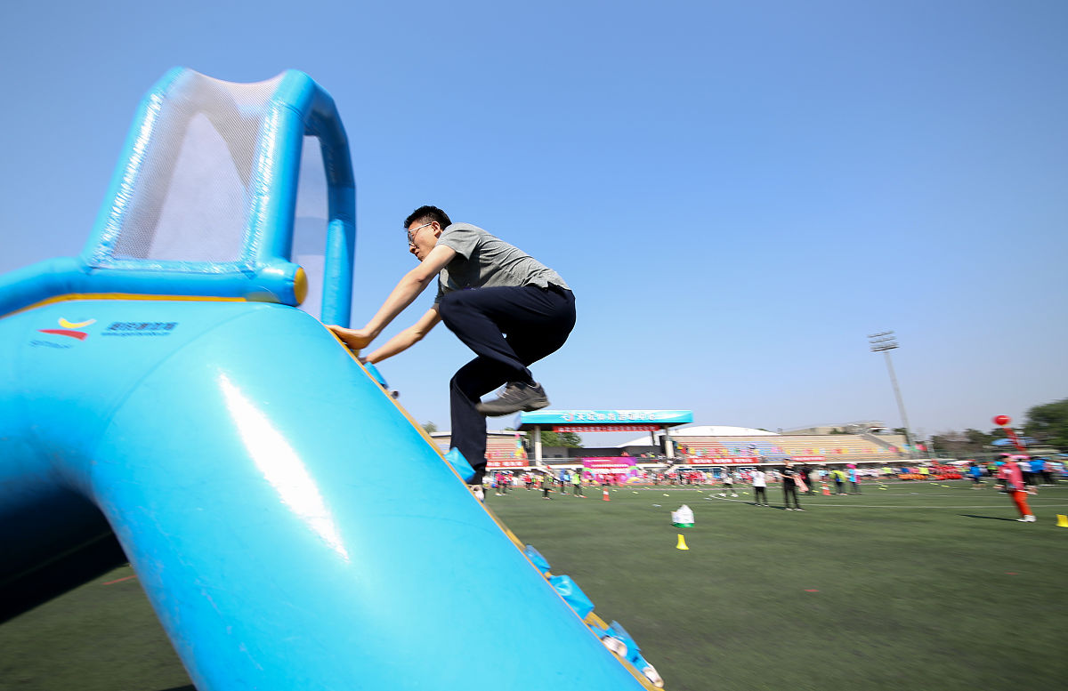 湛江市社区体育公共设施配置现状及优化策略研究