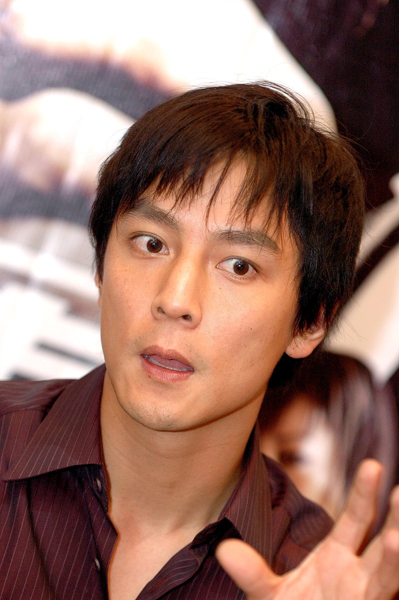 2004年9月19日,《新警察故事》主创访谈.吴彦祖+++_+++吴彦祖,