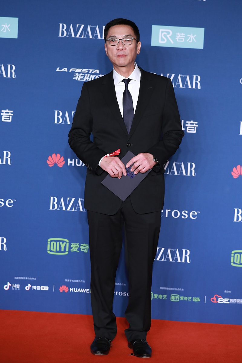 (红毯图集2)2018芭莎明星慈善夜