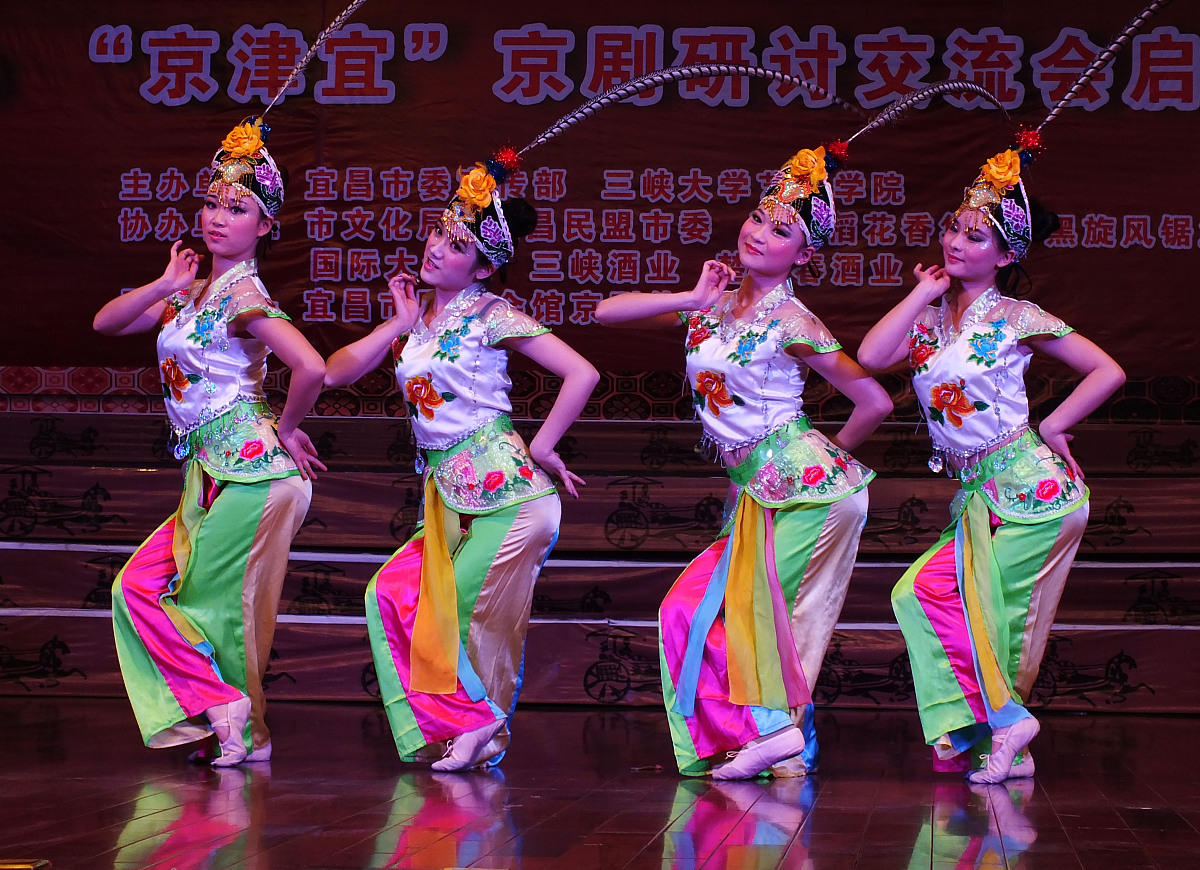 三峡联合职业大学助产专业介绍