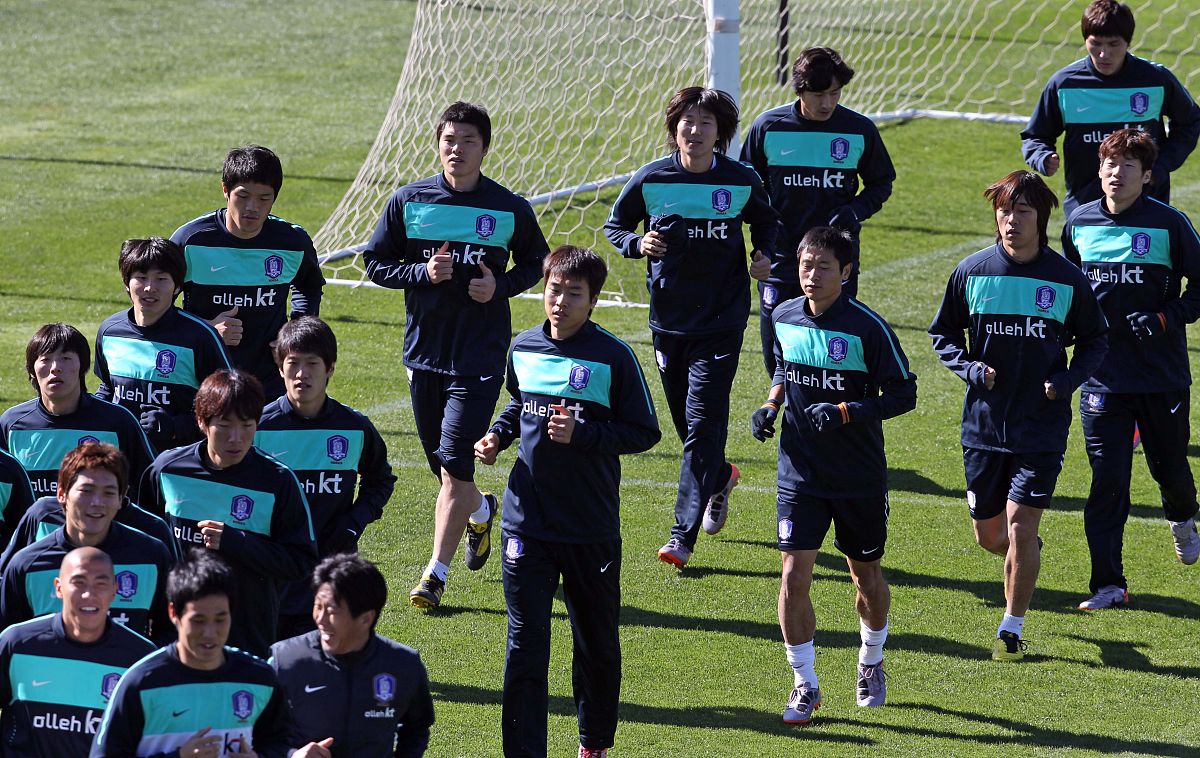 2010年6月19日,勒斯滕堡,2010世界杯b组末轮前瞻,韩国训练备战.+++_++