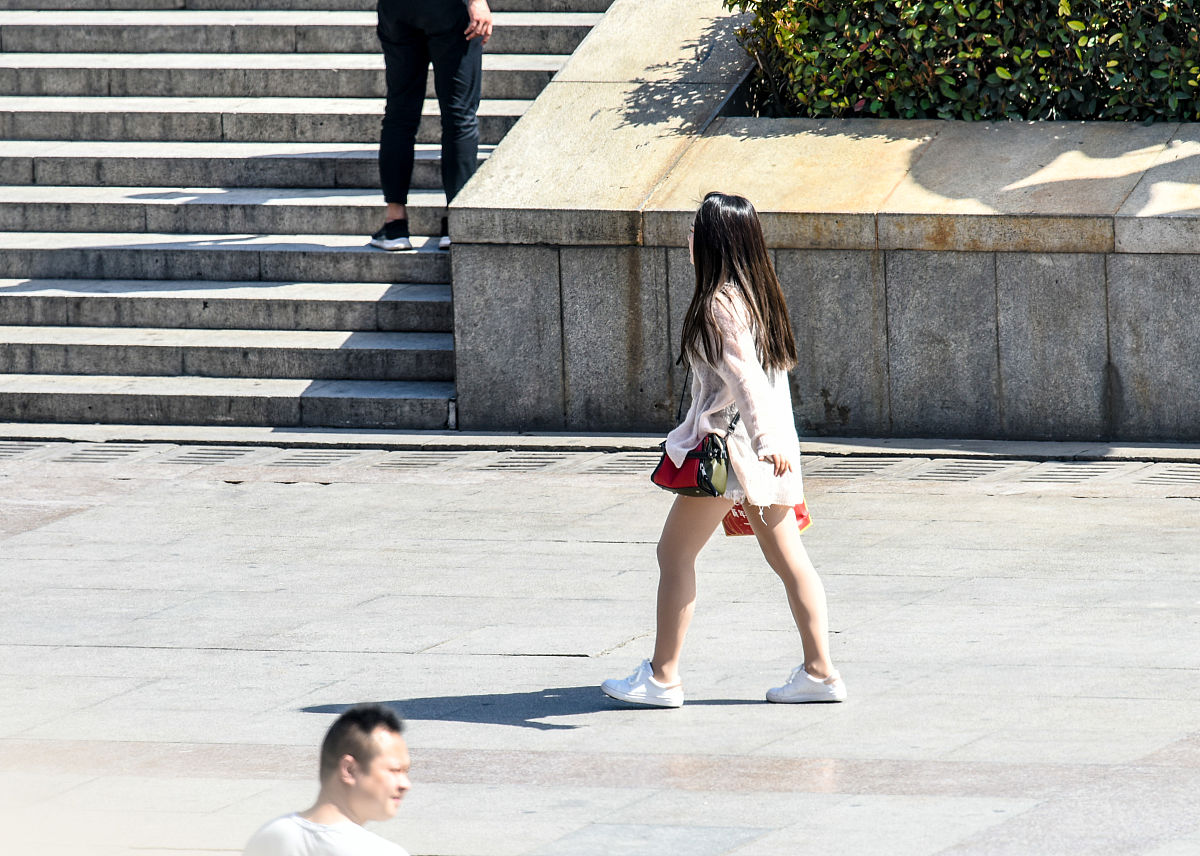 未来7天全国各省最高和最低气温做成表格