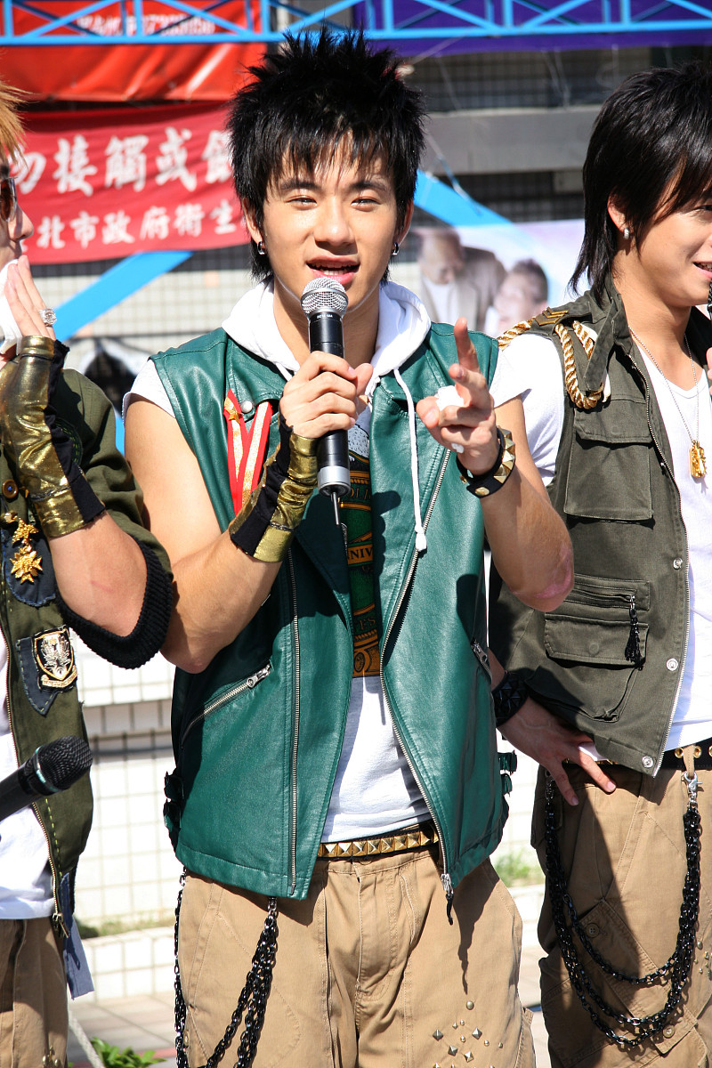 2006年10月21日,台北,睽违1年多,k one在众人期盼下,终于发行了第三张