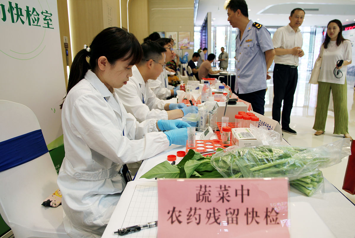 食品微生物检测员：肩负食安重任，做民族复兴栋梁