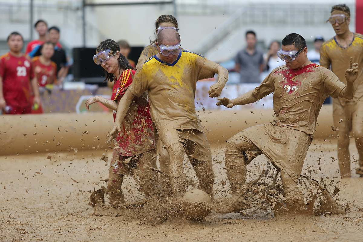 运动会加油稿大全｜20篇精选短句，点燃赛场激情！