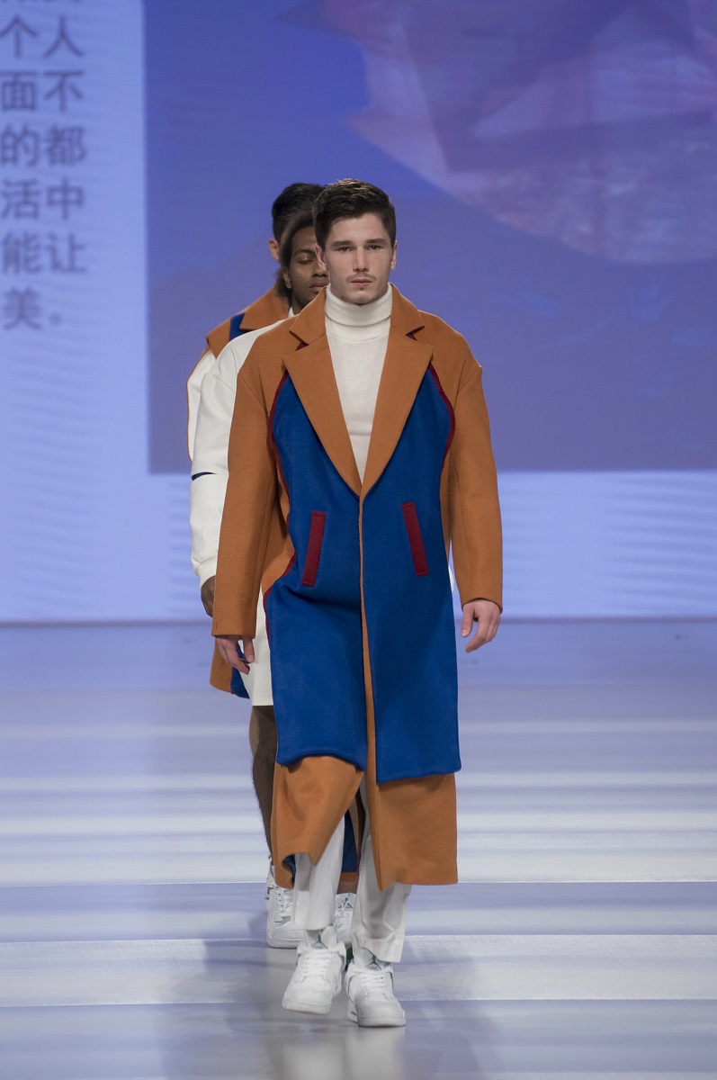 深圳学服装设计专业哪些技工学校好-深圳服装技校