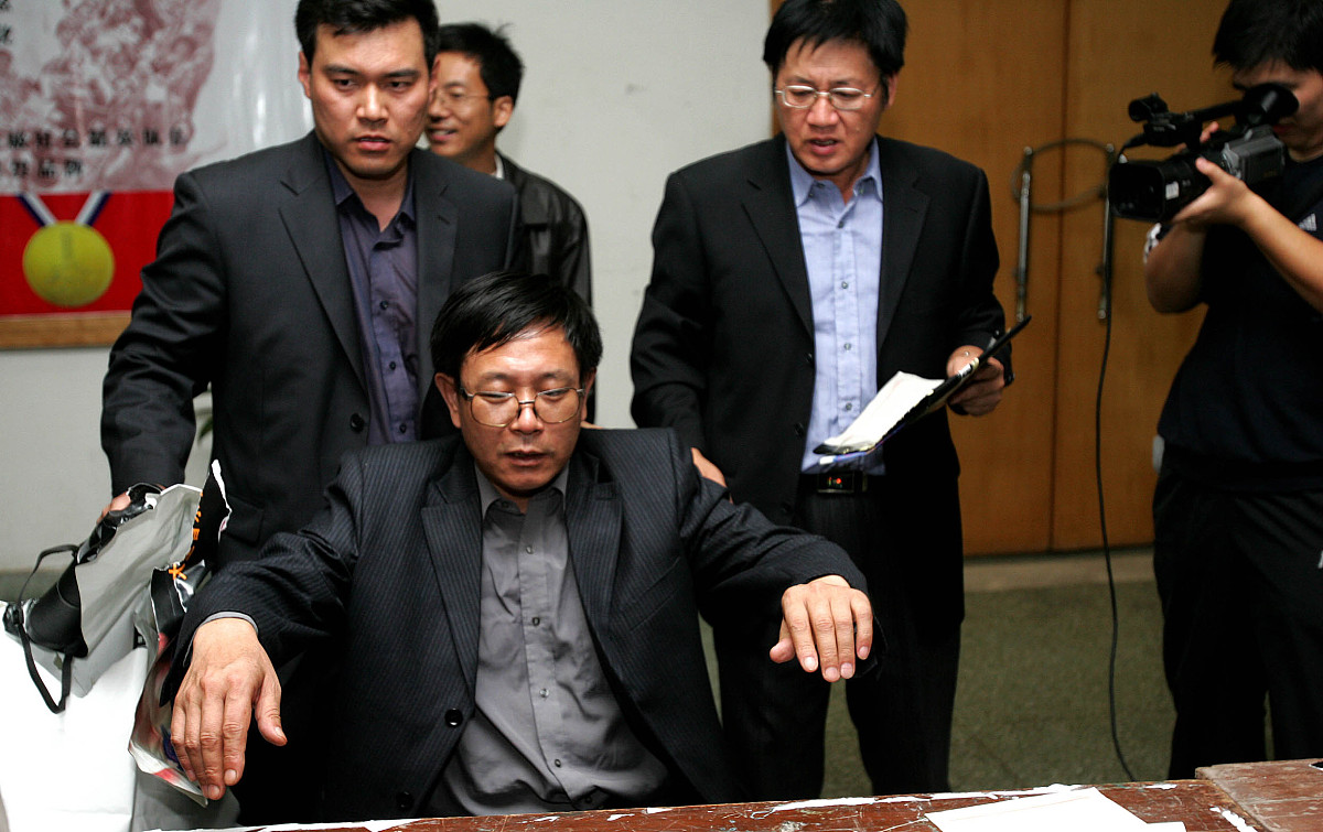 2006年11月25日,广西南宁市,汤加丽原定于2006年11月24日和25日在广西