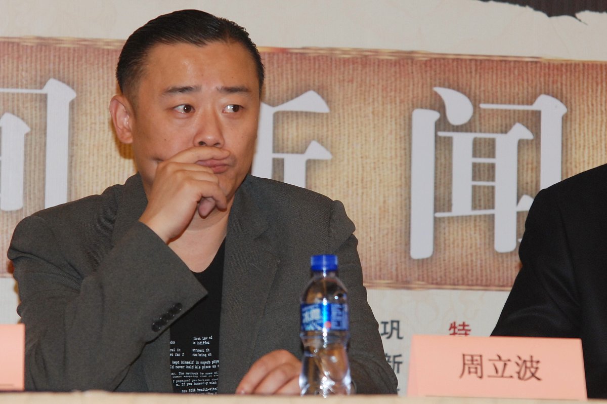 2010年5月26日,上海,《唐伯虎点秋香2》新闻发布会.***_***周立波表情