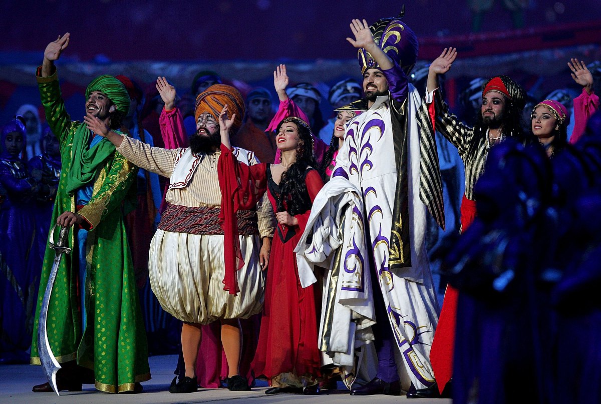 东方戏剧的萌芽在埃及还是古埃及当时他们的传统古典戏剧被称为悲剧还是喜剧。