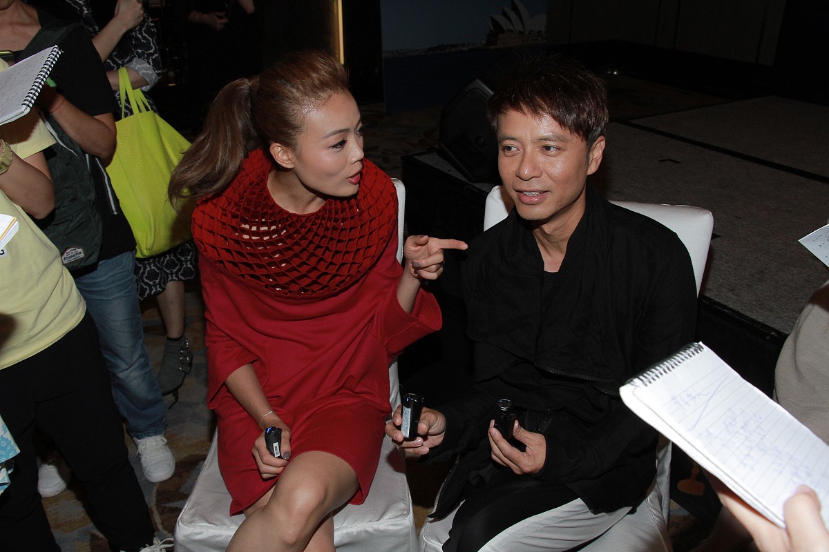 2015年7月15日,香港,明星出席"世界真细少"mv首播会.***_***容祖儿,李