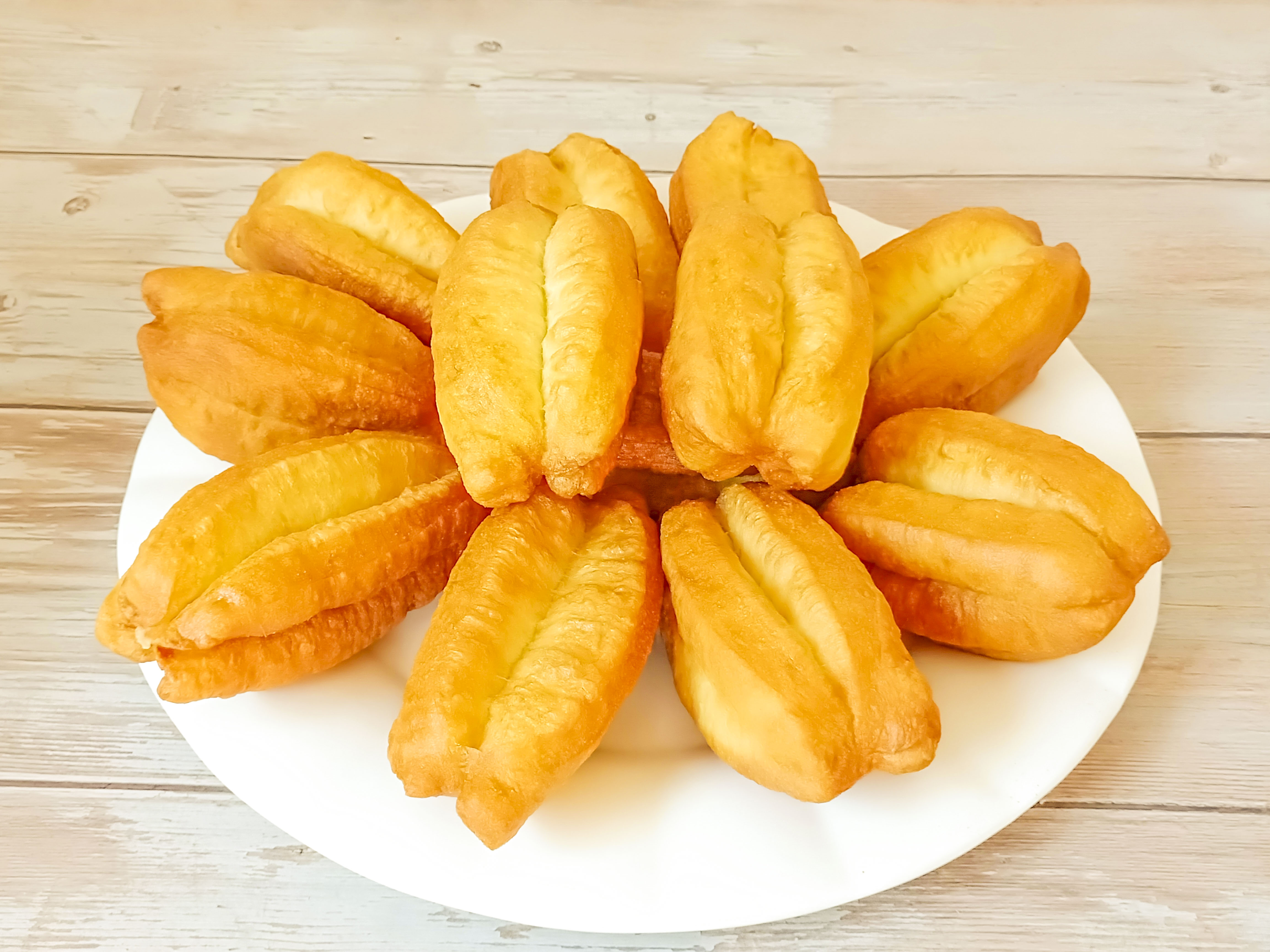 香酥油条家常做法,不用泡打粉,不用一滴水,金黄酥脆,零失败