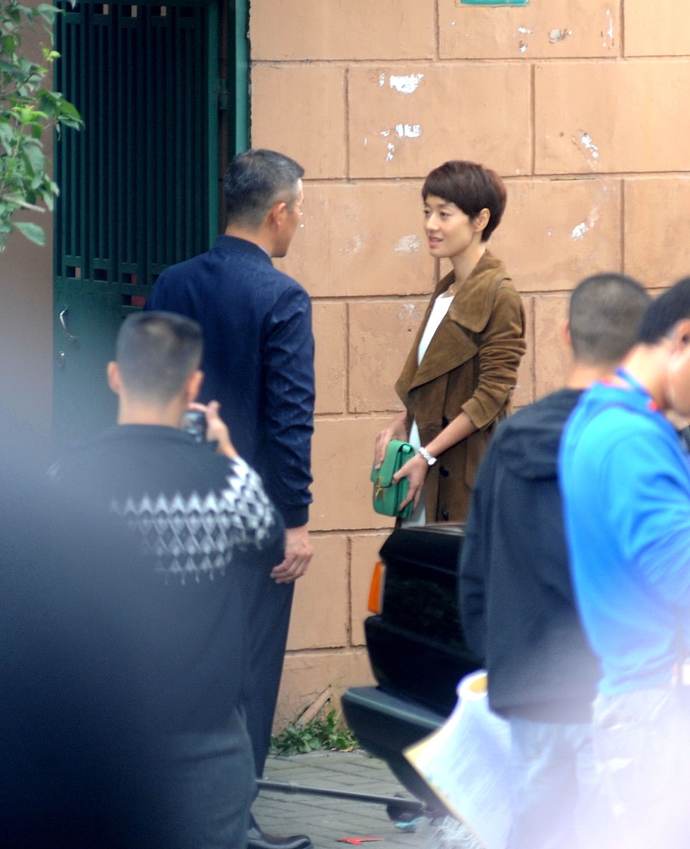 《人世间》是由李路执导的电视剧2000字的观后感。