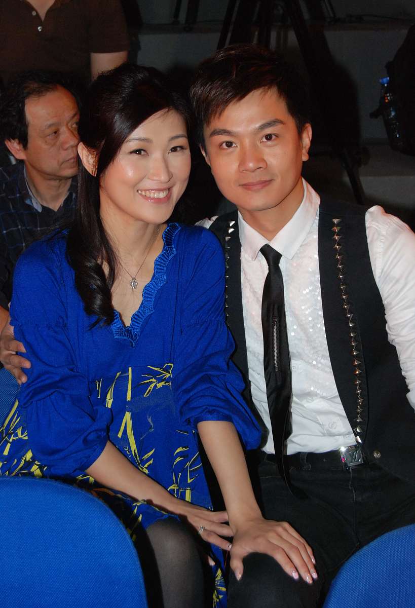 2010年6月2日,上海,大型综艺娱乐节目《欢聚世博·华人大综艺》举行节