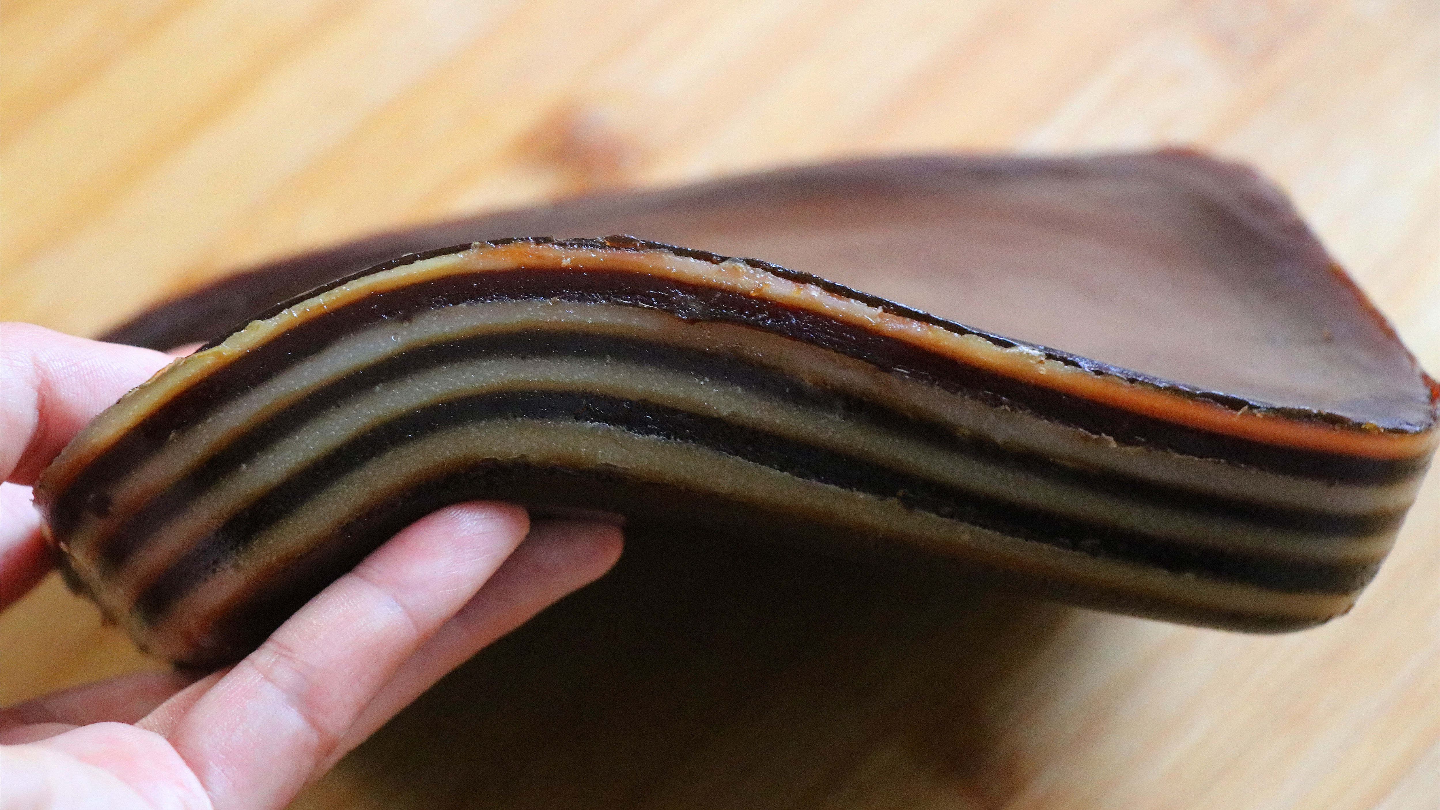 一碗牛奶,一碗红糖,教你在家做千层糕,香甜爽滑有嚼劲