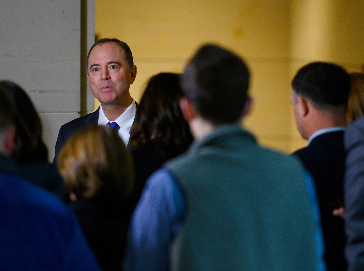 黄冈市媒体曝光求助热线是多少？最管用的曝光平台 要求：创建一篇1500至2000字的解决方案